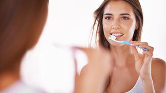Rüyada Diş Fırçalamak Ne Anlama Gelir? Rüyada Diş Macunu Kullanmak Nasıl Yorumlanır?