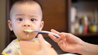 Bebeklerde ek gıdaya ne zaman geçilmeli?