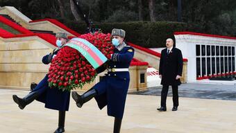 Azerbaycan'da 20 Ocak katliamının kurbanları anıldı