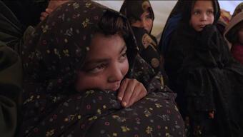 Afganistan'da aileler temel ihtiyaçları için çocuklarını satıyor