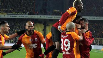 Galatasaray derbide tarihi fırsatı kaçırdı!