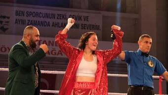 Seren Ay Çetin'in ringe çıkacağı WBC gümüş kemer maçının gelirleri Ukrayna'ya gidecek
