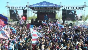 Trabzonsporlular şampiyonluğu İstanbul'a taşıdı