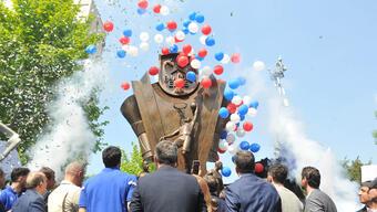 Anadolu Efes’in EuroLeague şampiyonluk heykeli coşkulu bir törenle açıldı