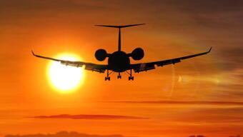 Nepal'de 22 yolcu taşıyan küçük uçak kayboldu