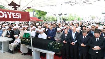 Mahmut Ustaosmanoğlu'nun tabutunun üzerindeki siyah örtünün anlamı