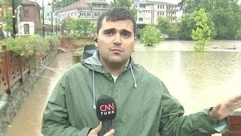 CNN TÜRK ekibi sıcak bölgede! Bartın'da yine dere taştı
