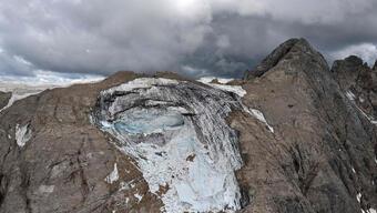 İtalya Alpleri'nde buzul felaketi: 13 kişi için umutlar tükeniyor