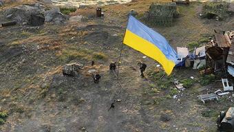 Yılan Adası mücadelesi: Ukrayna bayrak çekti, Ruslar 'vurduk' dedi!