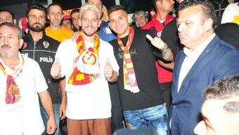 Galatasaray'ın yeni transferleri Lucas Torreira ve Dries Mertens İstanbul'da!