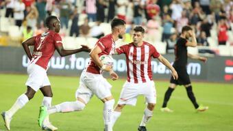 CANLI - Sivasspor gruplara kalmak istiyor