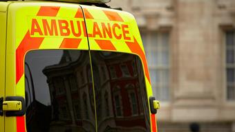 İngiltere'de şoke eden olay: 40 saat ambulans, 20 saat sedye bekledi!