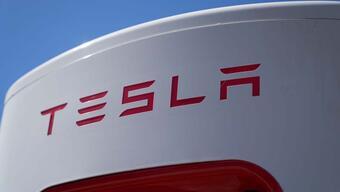Tesla 1 milyondan fazla aracını geri çağırıyor