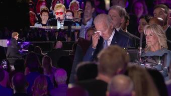 Beyaz Saray'da Elton John konseri: ABD başkanı gözyaşlarını tutamadı