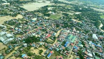 Filipinler'i vuran Noru Tayfunu'nda can kaybı 8'e yükseldi
