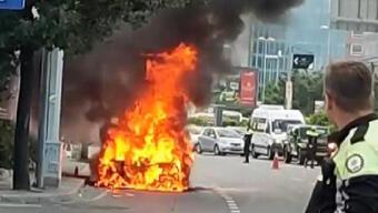 Beşiktaş’ta otomobil alev alev yandı