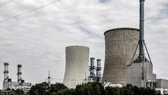 Almanya enerji krizi nedeniyle nükleer santrallerini kapama planını erteledi