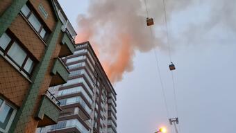 Son dakika... Ankara'da 15 katlı binanın çatısında yangın! 