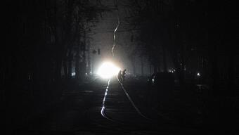 Rus hava üslerindeki patlamaların ardından Moskova, Ukrayna'nın enerji altyapısını hedef aldı