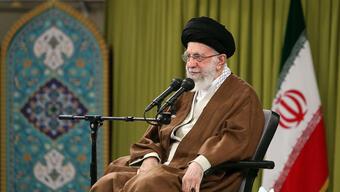 İran lideri Hamaney'e kız kardeşinden sert tepki: İnsanları öldürmede Humeyni'nin yolunu tuttu 