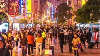 Çin'de tüketici güveni 2,5 yılın dibinde