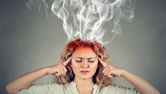 Beyin sislenince ne oluyor? Menopoz sisine dikkat! Menopoz işaretleri ve sisli beyin çözümleri... Prof. Dr. Osman Müftüoğlu yazdı