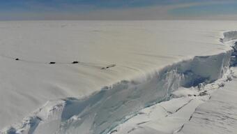Antarktika'da dev buz kütlesi koptu