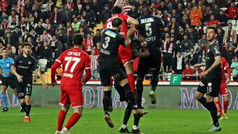 Gol düellosunu Antalyaspor kazandı