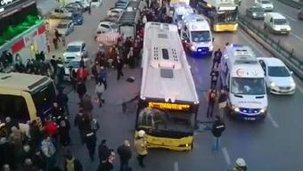 Son dakika haberi: Bahçelievler'de İETT otobüsü durağa girdi! Yaralılar var!