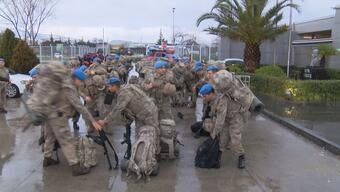 İstanbul'dan deprem bölgesine askerler de gönderildi