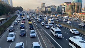 İstanbul'da haftanın ilk iş gününde trafik yoğunluğu 
