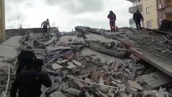Son dakika... Malatya'da 5 katlı hasarlı bina çöktü! 