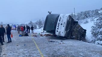Son dakika... Yozgat ve Erzincan'da yolcu otobüsü kazası: 3 kişi hayatını kaybetti