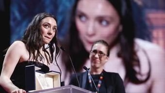 Merve Dizdar Cannes Film Festivali'nde en iyi kadın oyuncu ödülünü aldı