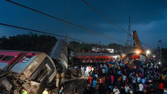Hindistan'daki tren kazasına 'sinyal hatası' yol açmış olabilir