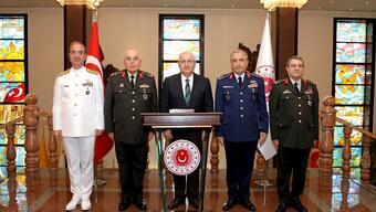 Bakan Güler, TSK komuta kademesini kabul etti