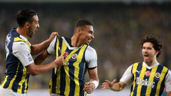 Fenerbahçe 4 golle Başakşehir'i dağıttı