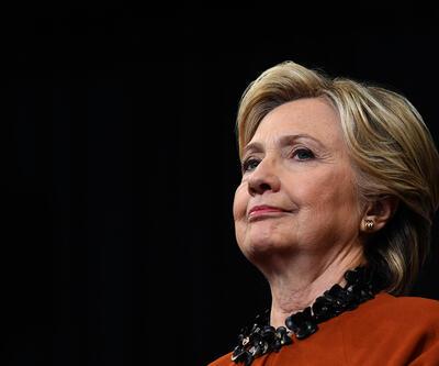 FBI Clintonun e-posta soruşturmasını tekrar açacak