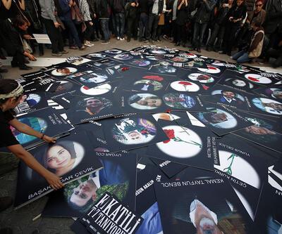 10 Ekimde öldürülenler katliamın 3. yılında Ankara Garı önünde anıldı