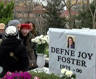 Defne Joy Foster mezarı başında anıldı