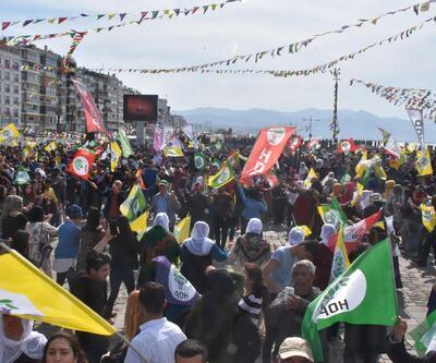 HDPnin İzmirdeki nevruz kutlamasında PKK sloganları atıldı