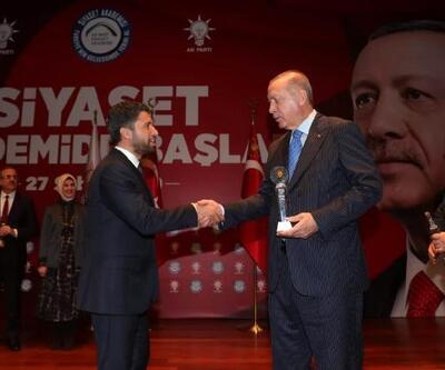 AK Parti İl Başkanı Mehmet Aya Cumhurbaşkanı Erdoğandan ödül