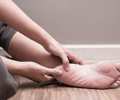 Topuk ağrısı en sık görülen ayak şikayeti