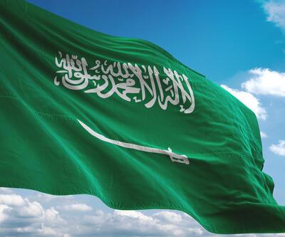 Suudi Arabistandan flaş karar: Bayrak, arma ve milli marş değişikliği tasarısı onaylandı