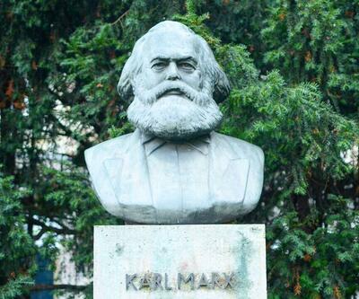 Üniversitede adı kaldırılınca tepki yağdı: Karl Marxın suçu ne
