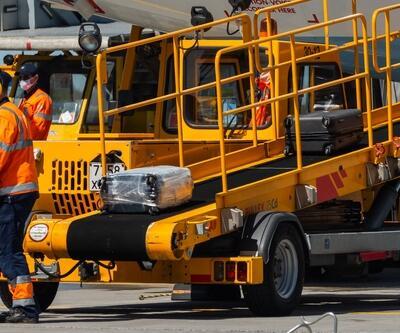 Avustralya havayolu şirketinden yöneticiler bagaj görevlisi olsun talebi