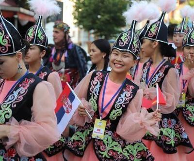 Kartal’da Uluslararası Halk Oyunları Festivali başladı