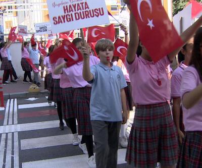 Türkiyede 81 il Yayaya Saygı dedi