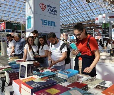 12. Antalya Kitap Fuarı üç günde binlerce ziyaretçi ağırladı