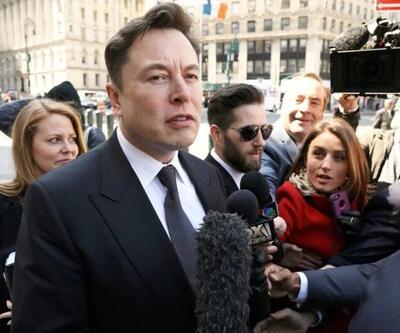 Elon Musk‘ın ilk işi üç kişiyi kovmak oldu